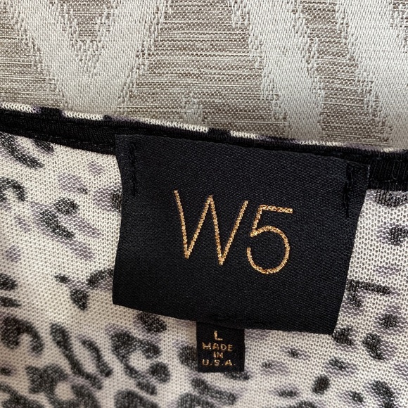 W5 Leopard Print V-Neck 3/4 Sleeve Gathered Hem Large - Picture 4 of 4